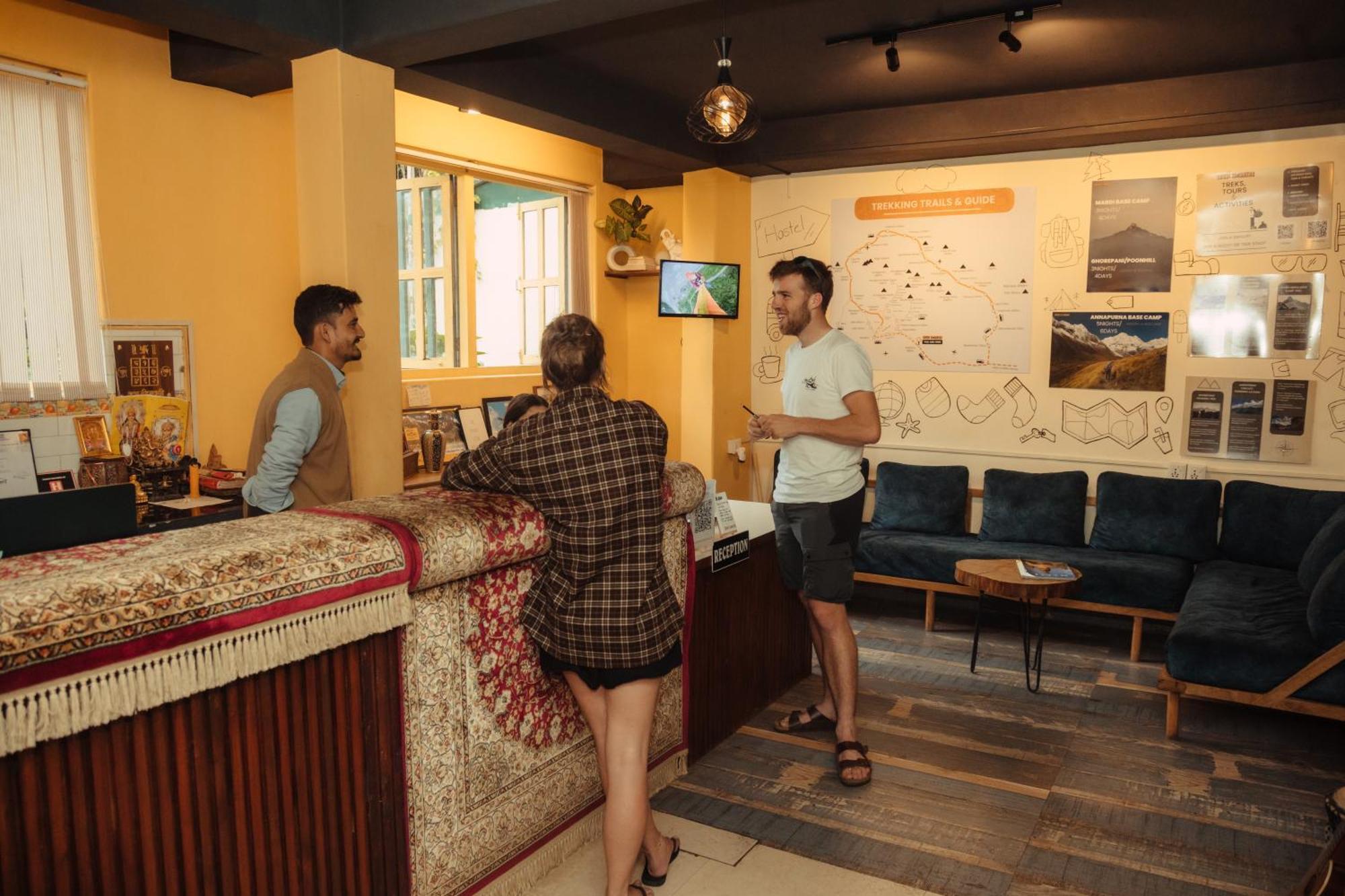 Gaurishankar Backpackers hostel Pokhara Exteriör bild