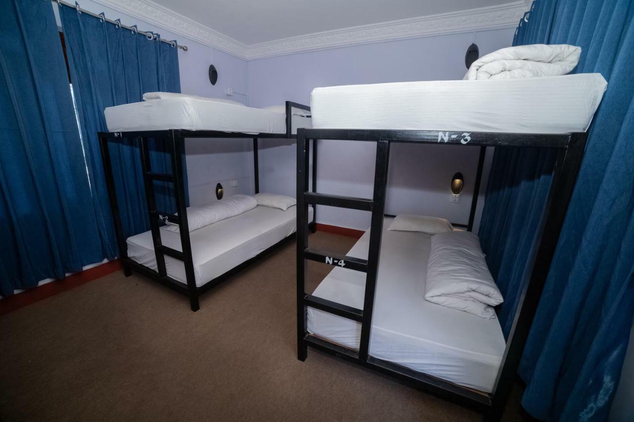 Gaurishankar Backpackers hostel Pokhara Exteriör bild
