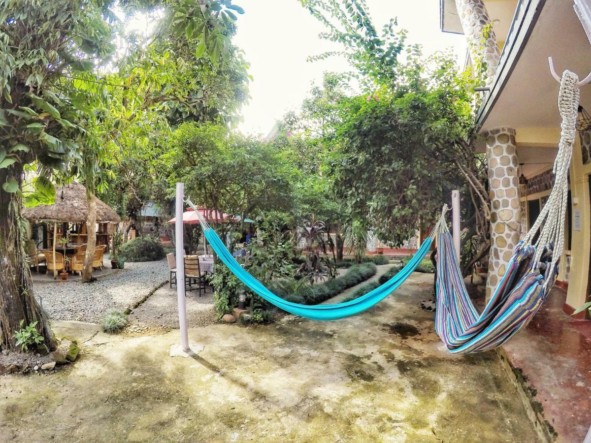 Gaurishankar Backpackers hostel Pokhara Exteriör bild