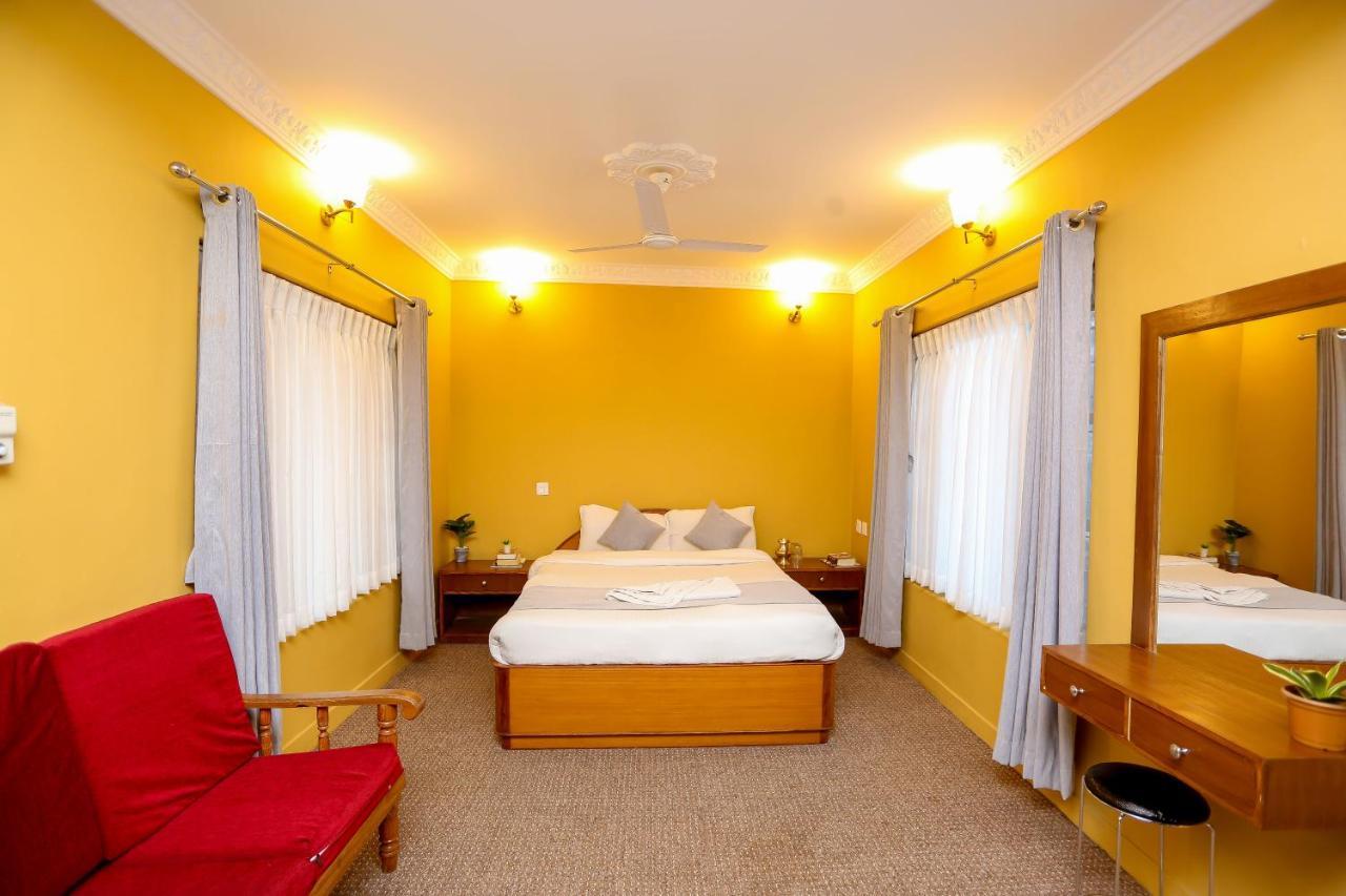 Gaurishankar Backpackers hostel Pokhara Exteriör bild