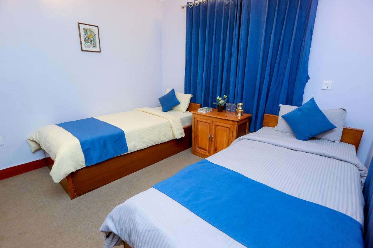 Gaurishankar Backpackers hostel Pokhara Exteriör bild