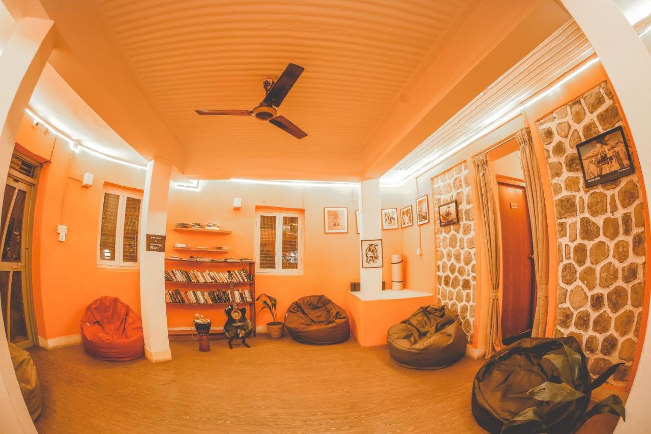 Gaurishankar Backpackers hostel Pokhara Exteriör bild